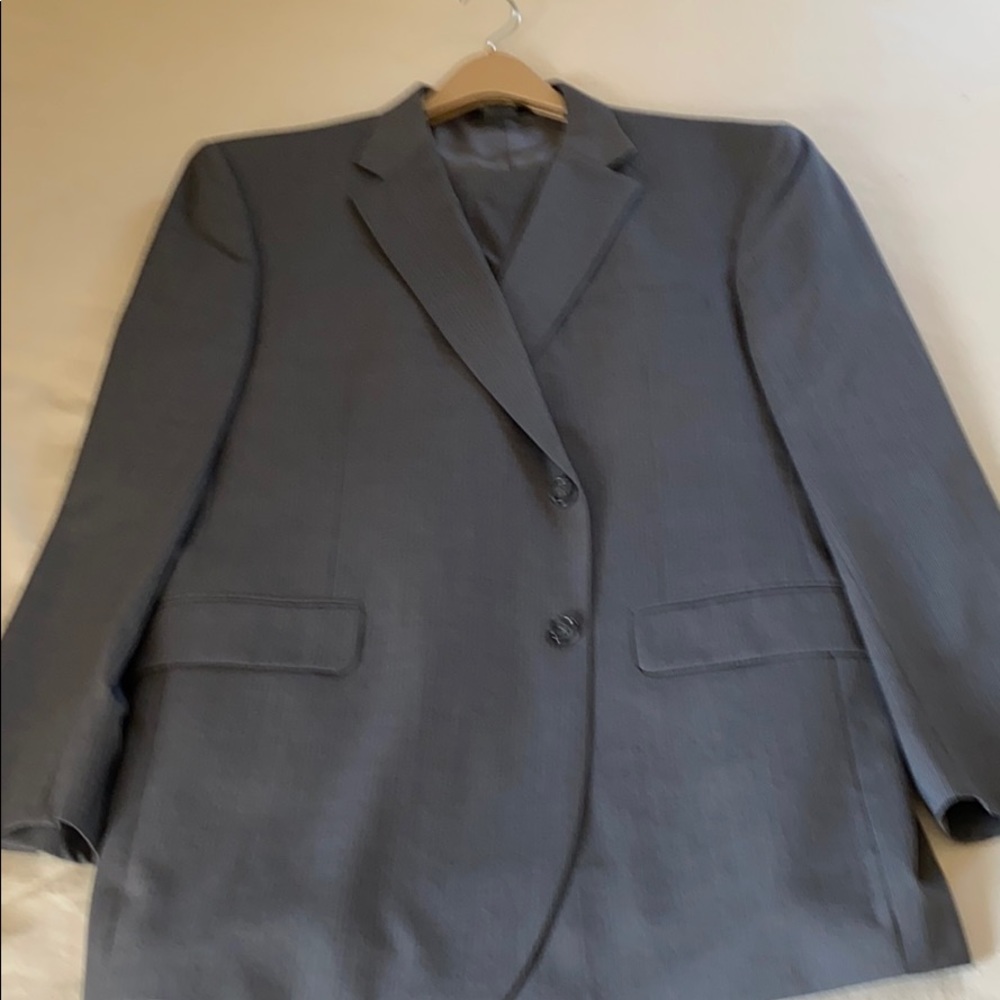 Jos. A. Bank 2-button, gray suit, inseam 29 1/2”
